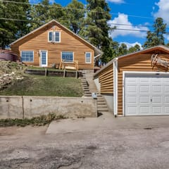 Summit Views Getaway