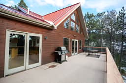 Royal Straight Cabin