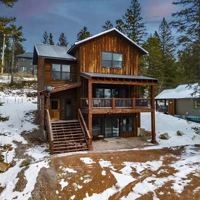Dakota Sunset Lodge