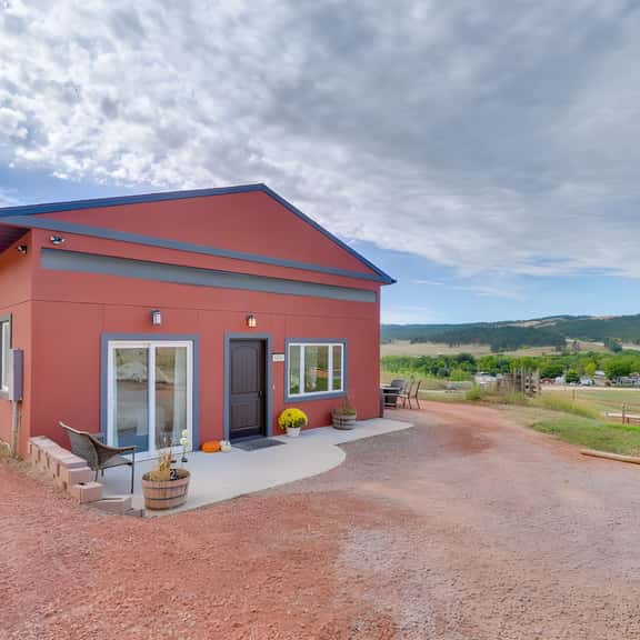 Black Hills Tiny Resort Mountain Side - Image 1