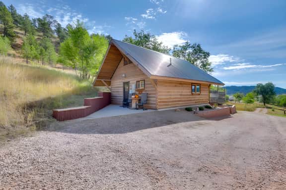 Black Hills Tiny Resort - Cabin