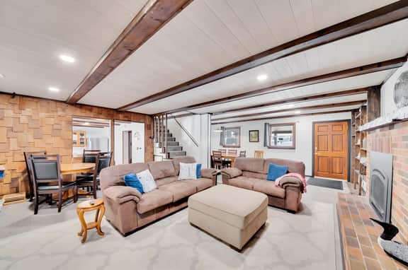 Wild Hare Lodge at Terry Peak